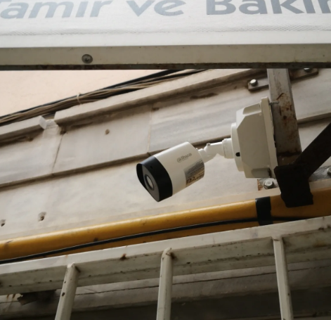 Yangın algılama dedektörü kurulumu